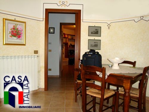 zona pranzo del soggiorno