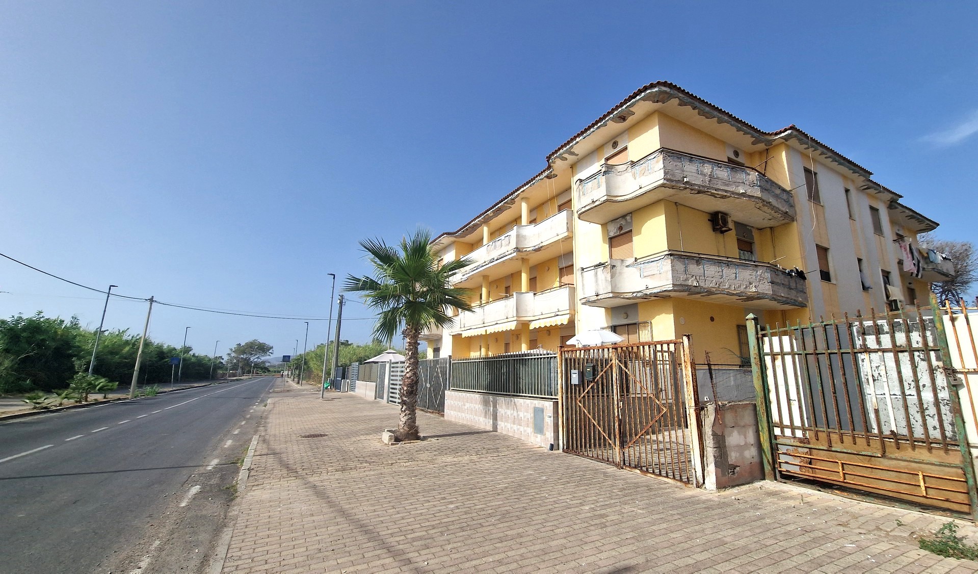 CASTEL VOLTURNO periferia